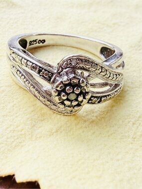 Vintage 925 Sterling Silver Black Diamond Flower Ring w Diamond Accent 1/8 ctw